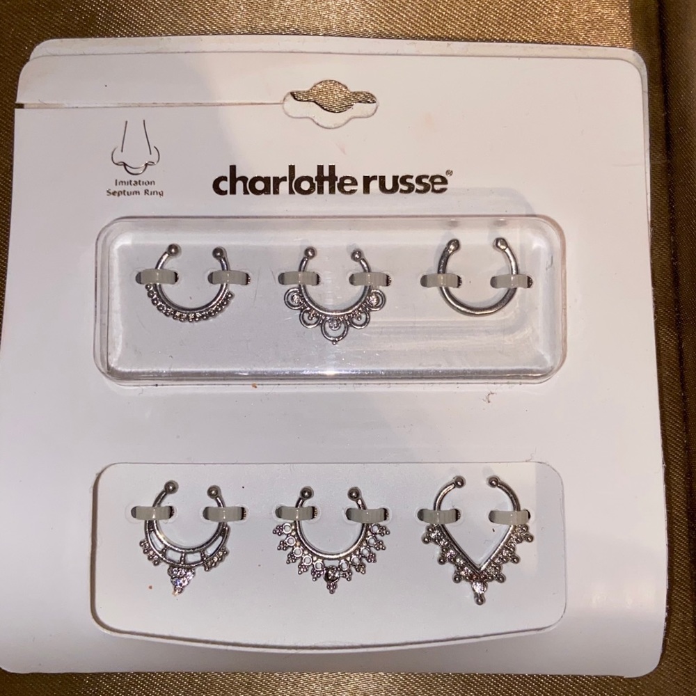 Charlotte Russe: BRAND NEW faux septum piercing